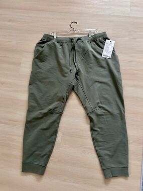 lululemon athletica Olive Green Men's Jogger Sweatpants
